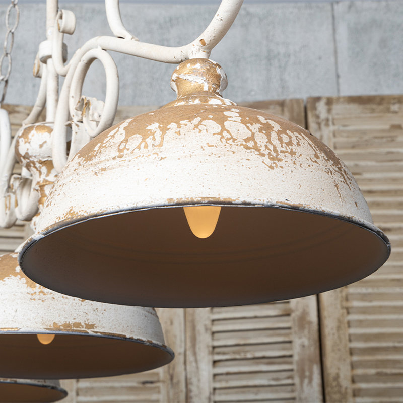 Luminaire suspendu vintage en métal pour un élégant décor de salle à manger