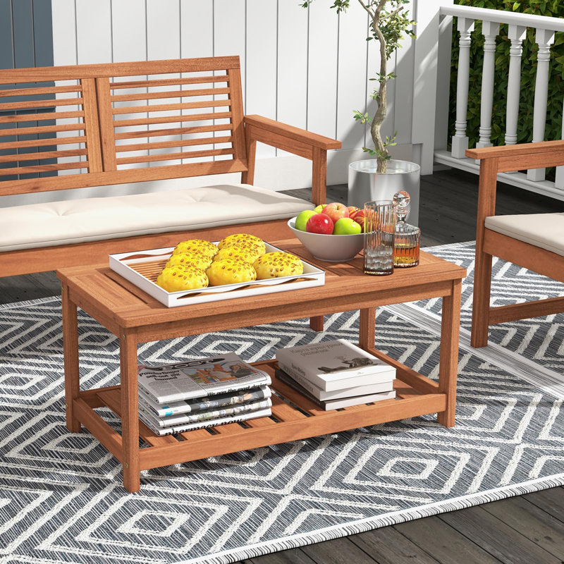 Table basse d'extérieur en bois