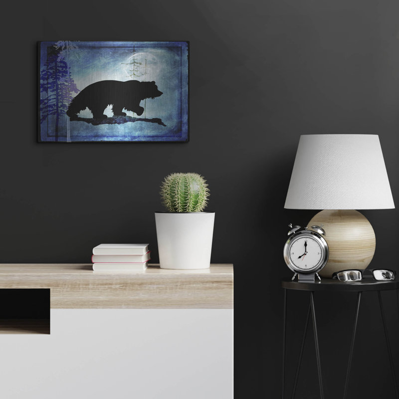 «Midnight Bear» par Lightbox Journal, H 16 po x l 24 po