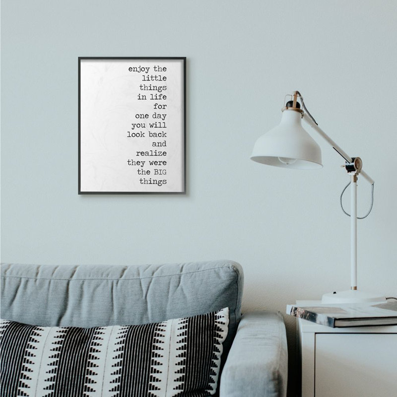 Enjoy par Anna Quach - impression d'art textuel, H 20 po x l 16 po x P 1,5 po, Giclée encadrée noir minuit