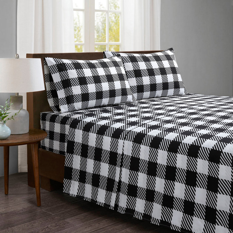 White/Black 4-piece Sheet set Full, Full Sheet Set with 2 Pillowcases