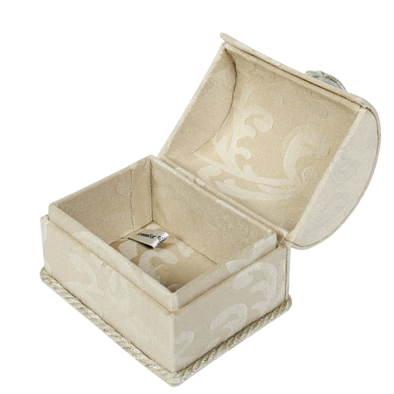 Boîte-cadeau avec rangement en tissu