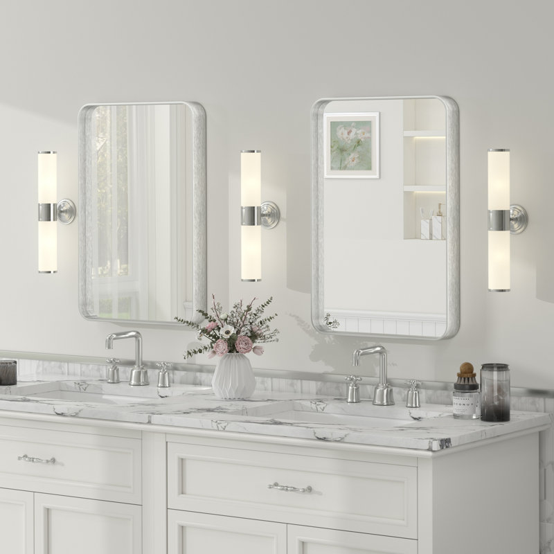 Miroir de salle de bain mural en verre trempé et métal Molly, 24 po x 16 po, Argent argent, Rectangle(Rounded Corner)