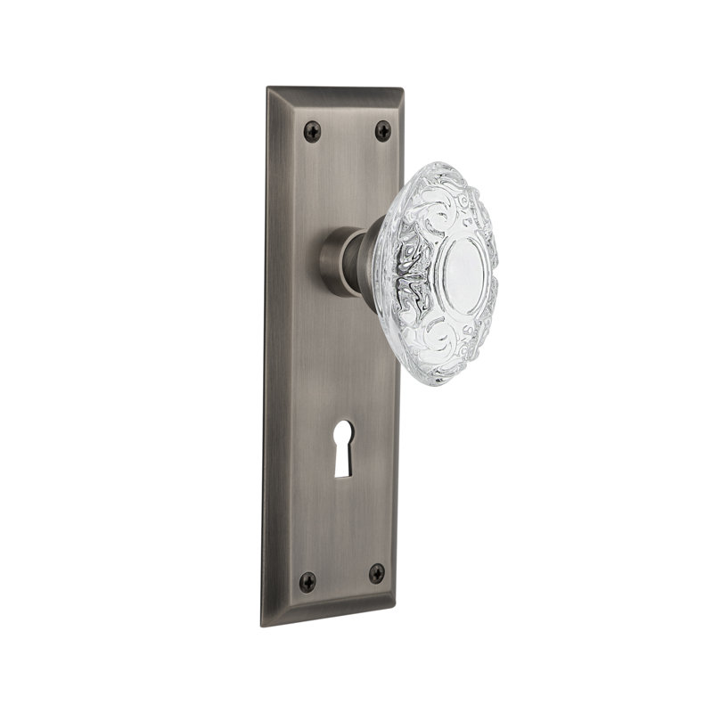 Plaque New York avec trou de serrure décoratif et bouton victorien en cristal, Étain antique