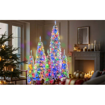 Ensemble d'arbres de Noël artificiels pré-éclairés pour la décoration des Fêtes, avec flocage de neige, pointes de branches multiples et divers modes d'éclairage