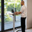 Bureau à roulettes pour ordinateur portable, réglable en hauteur, en chêne blanc massif de 70 cm (27,5 po), avec bord naturel.