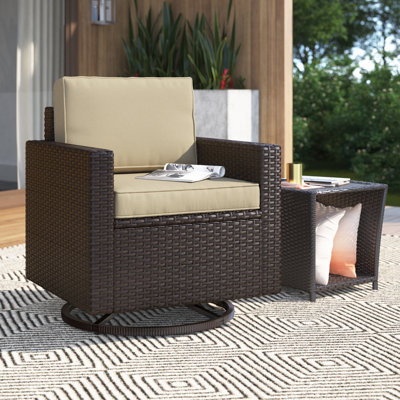 Chaise de patio pivotante avec coussins Arbedella