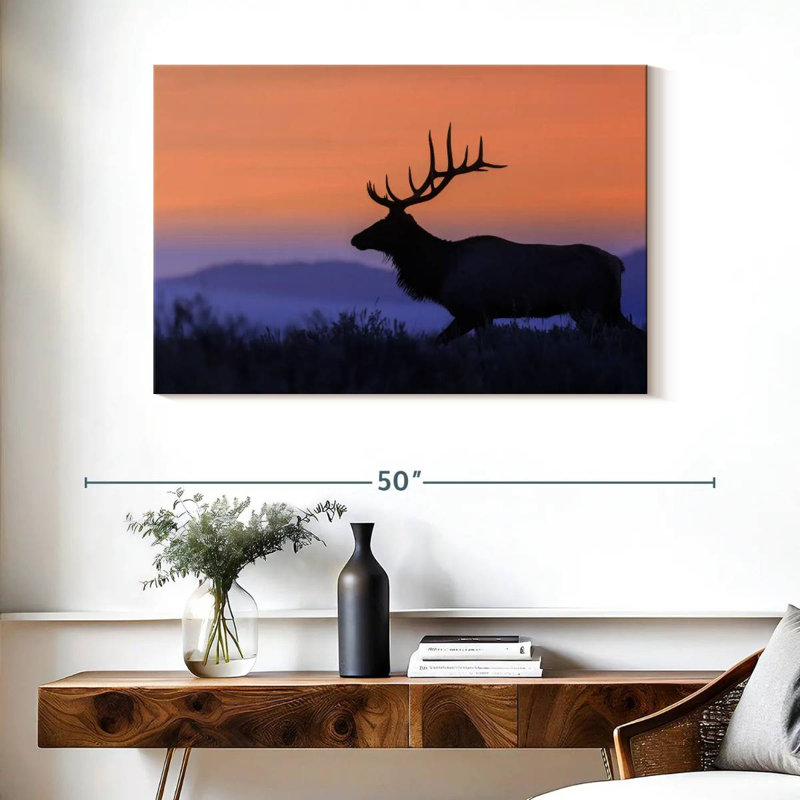 Wapiti brulé contre le coucher du soleil, H 26 po x l 39 po