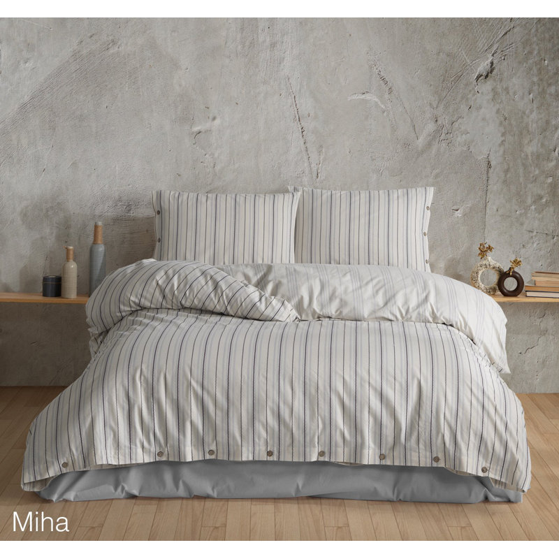 Luxurious Quilt Cover Set (3 Pieces), Cream & Purple | 100% Cotton, Duvet Cover: 102.4 x 86.6 inches & Pillowcases: 19.7 x 31.5 inches | 144 Thread Count, Machine Washable, Elegant Button Closure Design