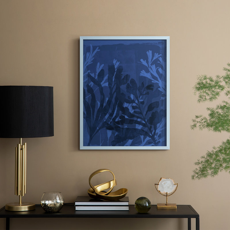 Sapphire Sea Bloom II, reproduction encadrée - bois massif, H 30 po x l 24 po, Bleu