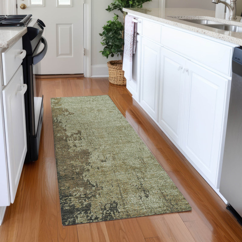 Tapis olive intérieur / extérieur lavable à la machine Xhevrie, Tapis de couloir 2 pi 3 po x 7 pi 6 po