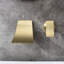 Robinet de salle de bain mural en or - Effet de cascade naturelle pour un lavabo charmant-128724096