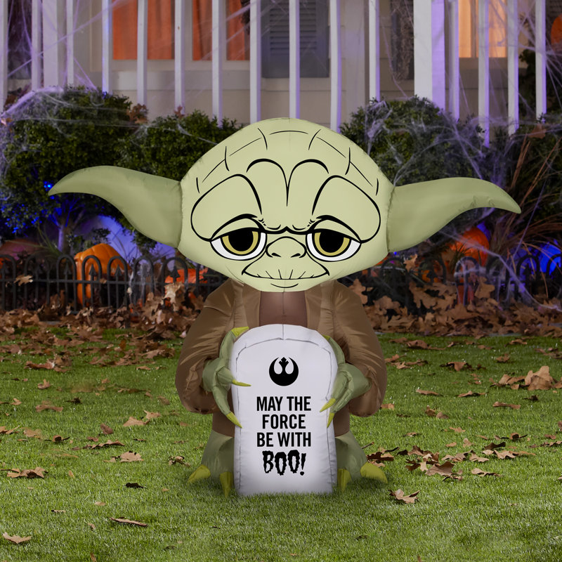 Yoda stylisé Star Wars avec pierre tombale gonflable