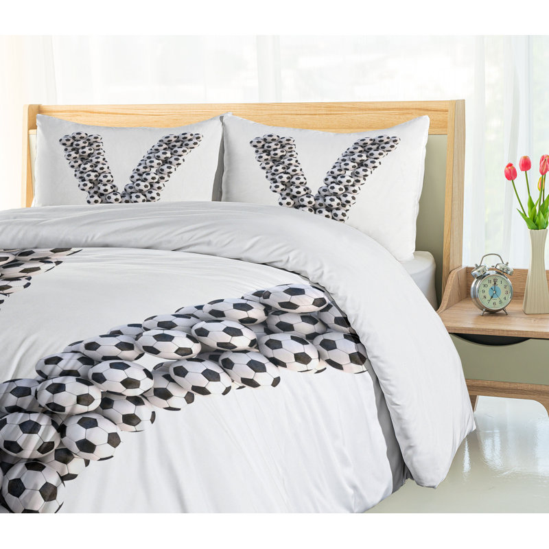 No Duvet Cover, California King Duvet Cover + 2 Standard Shams