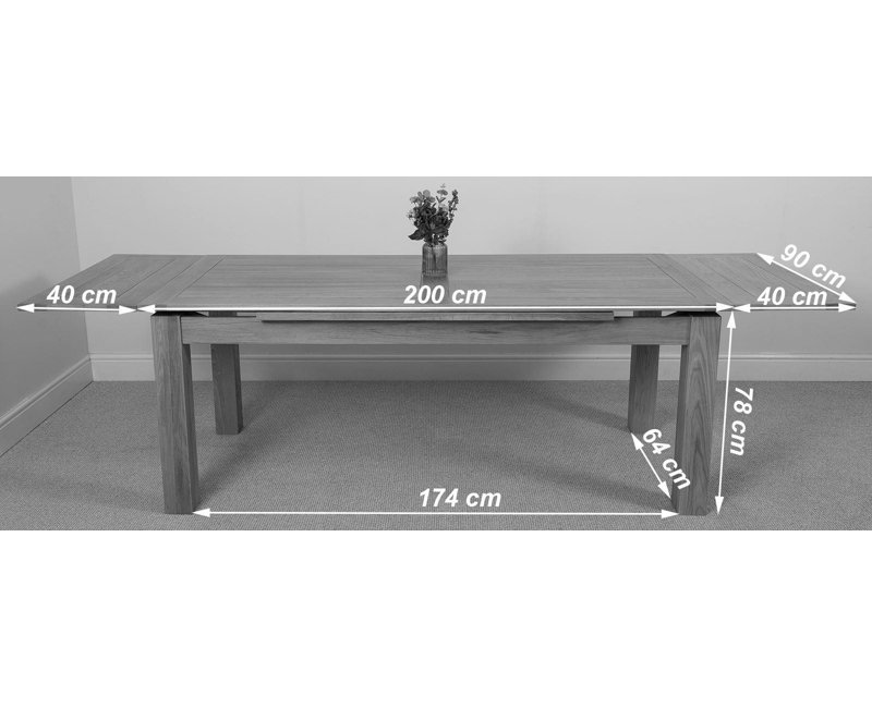 Hagen Oak Solid Wood Dining Table