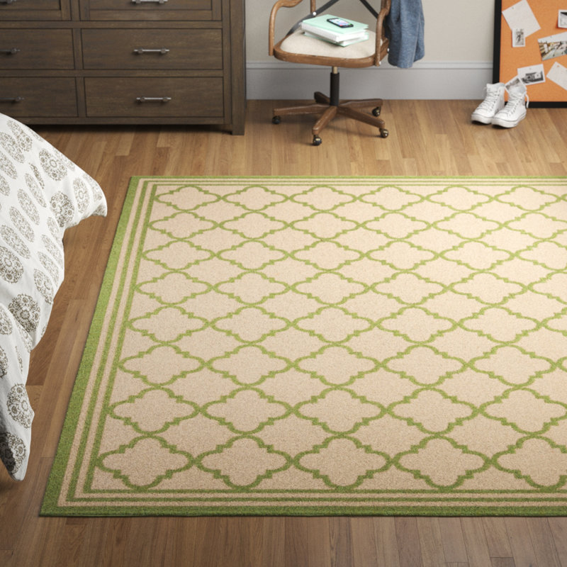 Ferrill 100 Performance Geometric Indoor/Outdoor Area Rug, Rectangle 4' x 6'