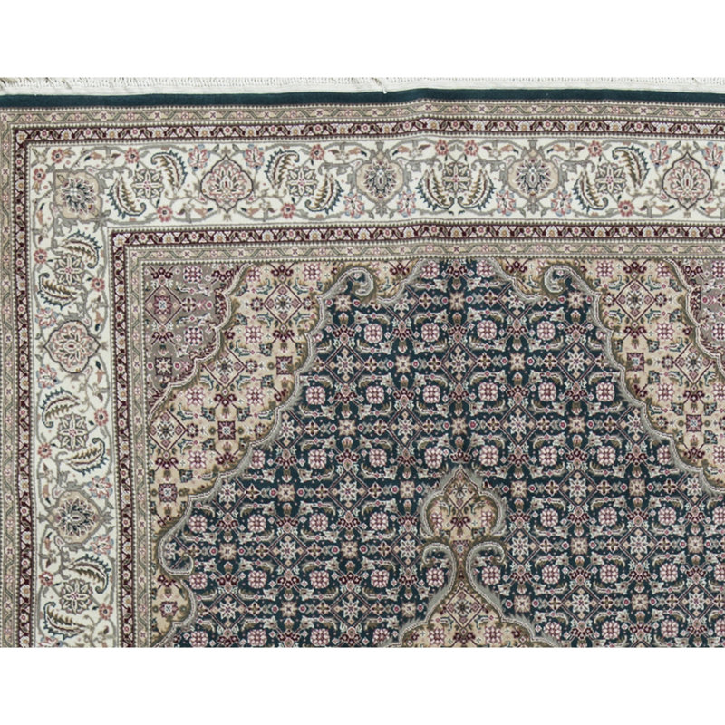 Jahan Wool Oriental Area Rug in Ivory