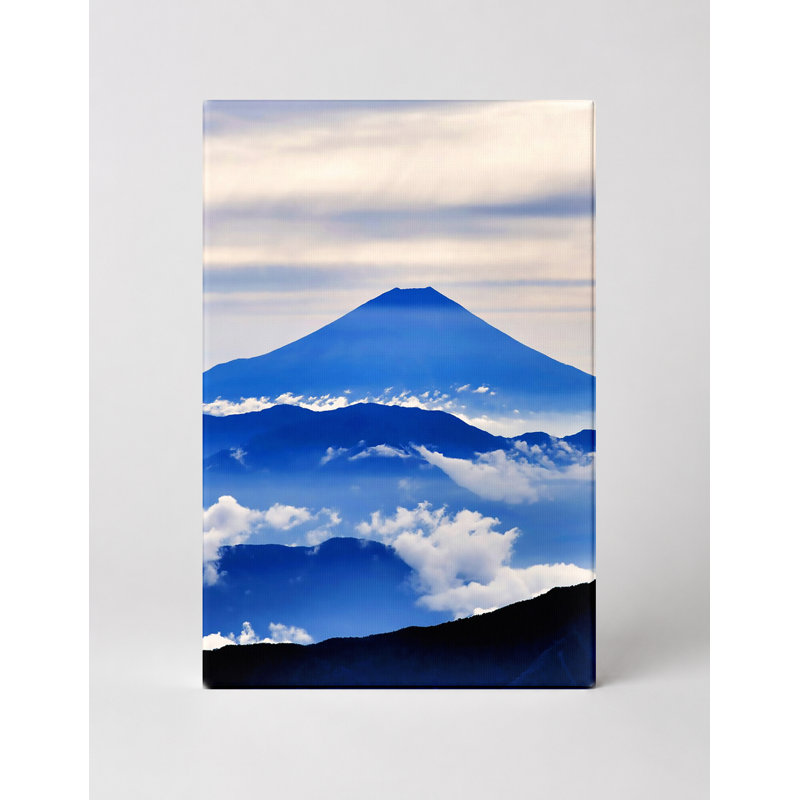 Mont Fuji Above the Clouds - Portrait, art mural sur toile, 11" W x 14" H