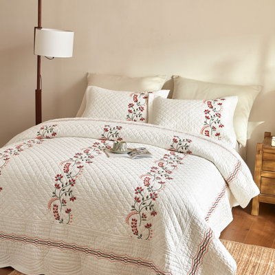 Classic Farmhouse Cotton Cottage Floral Quilt Bedspread Set