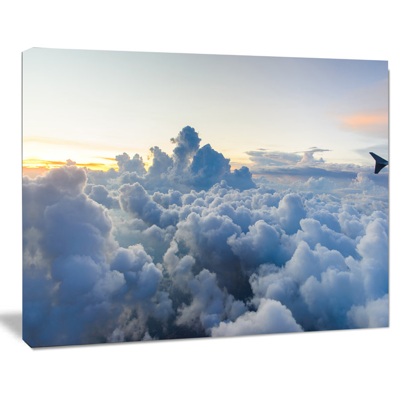 «Light Blue Heavy Clouds in Sky», reproduction de photo sur toile tendue, H 16 po x l 32 po x P 1 po, Toile tendue