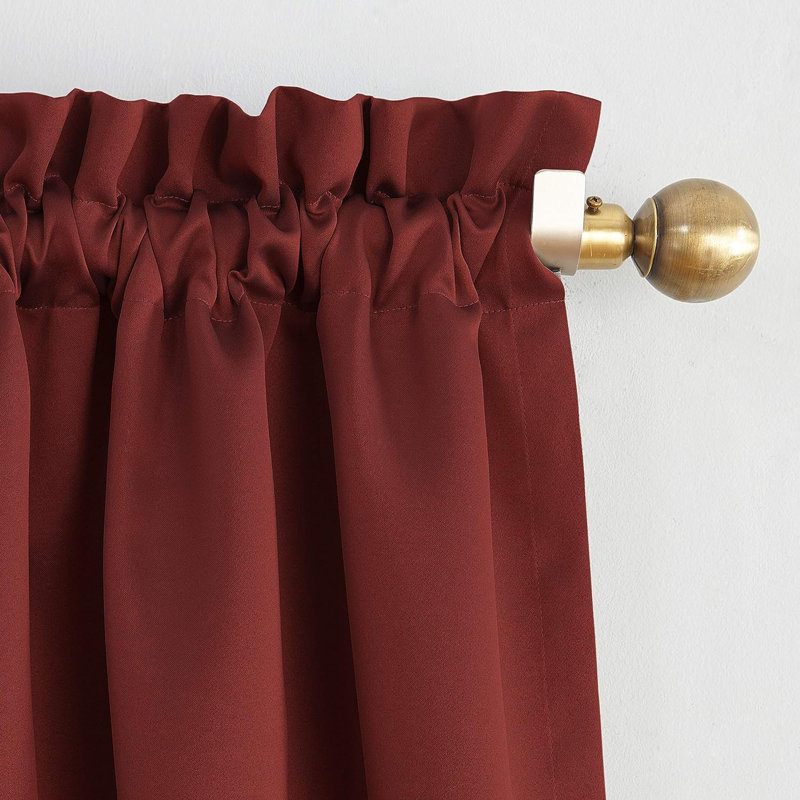 Panneau de rideau obscurcissant et isolant en polyester - Basics by Wayfair ™, Rouge brique, l 54 po x L 95 po