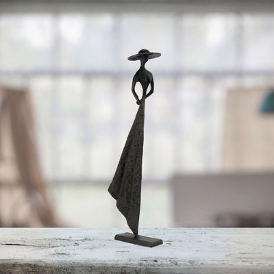 Hibbing SUMMER HAT GIRL Iron Figurine 33cm