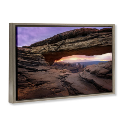 Toile flottante encadrée «Natural Canyon Rock Arch» par Rick Berk