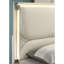 Structure de lit simple contemporain blanc perle, revêtement en tissu, bois d'hévéa massif, bois d'ingénierie et tête de lit à DEL avec panneaux décoratifs
