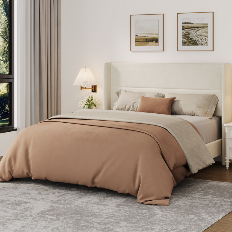 Structure de lit double en velours avec tête de lit à oreilles, cadre de lit tapissier avec lattes de bois, aucun sommier requis, assemblage facile, beige