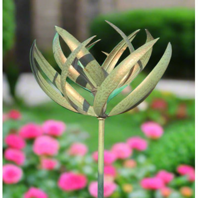 Britanee Garden Accent