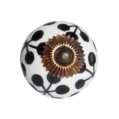 Ensemble de huit boutons de tiroir en céramique et métal noir et blanc