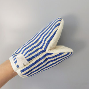 https://assets.wfcdn.com/im/58124275/resize-h310-w310%5Ecompr-r85/2137/213710534/umber-rea-striped-100-cotton-oven-mitt.jpg