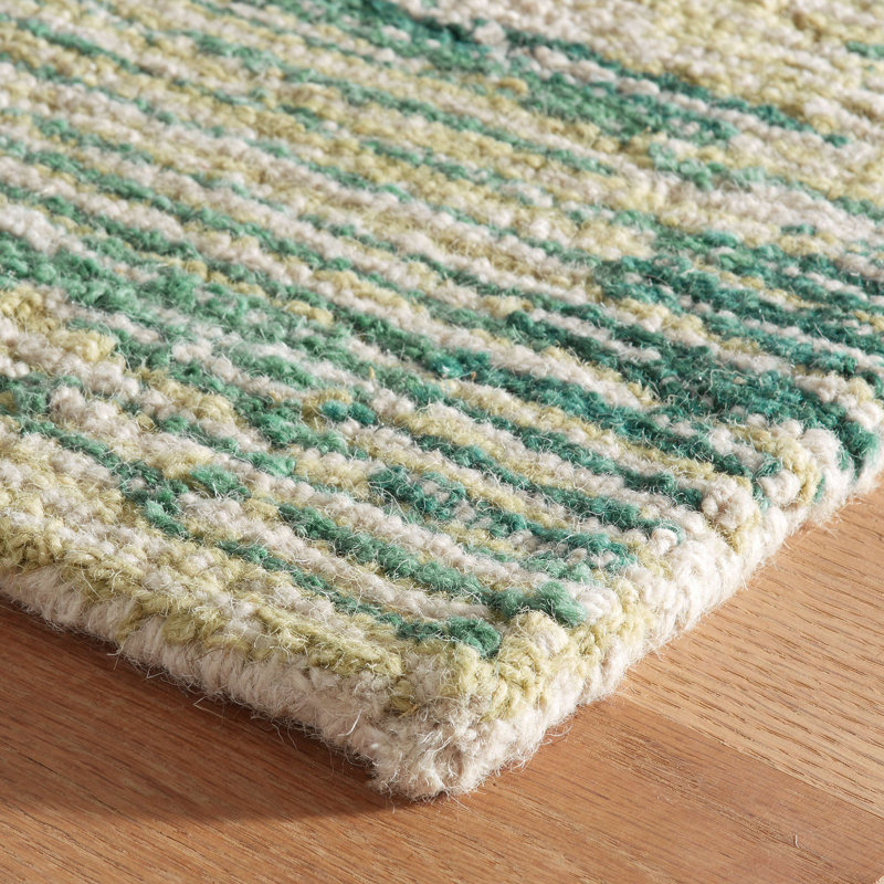 Ladycross Green Hand Hooked Wool Rug, Rectangle 3' x 5'