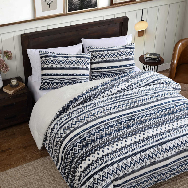 Eddie Bauer Shelton Fair Isle Plush Reversible Comforter Set, Navy Geometric, Queen Comforter + 2 Standard Shams