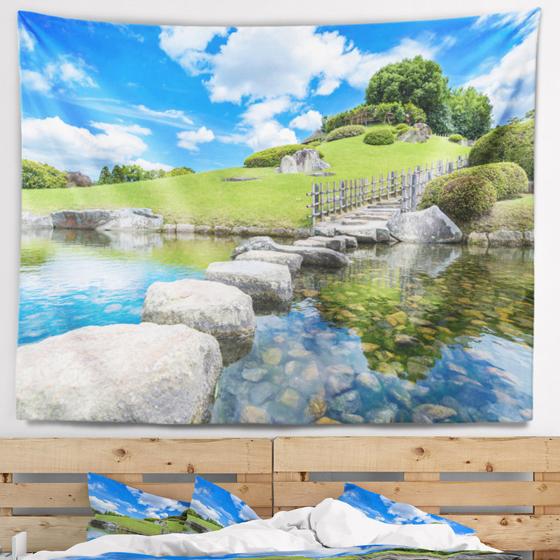 Paysage, jardin japonais dans la tapisserie d'Okayama, H 68 po x l 80 po