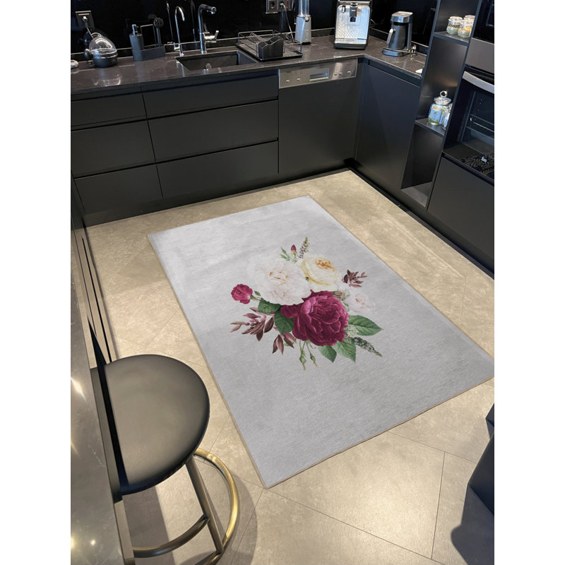 Bartett Floral Indoor / Outdoor Rug, Rectangle 4' x 6'7"