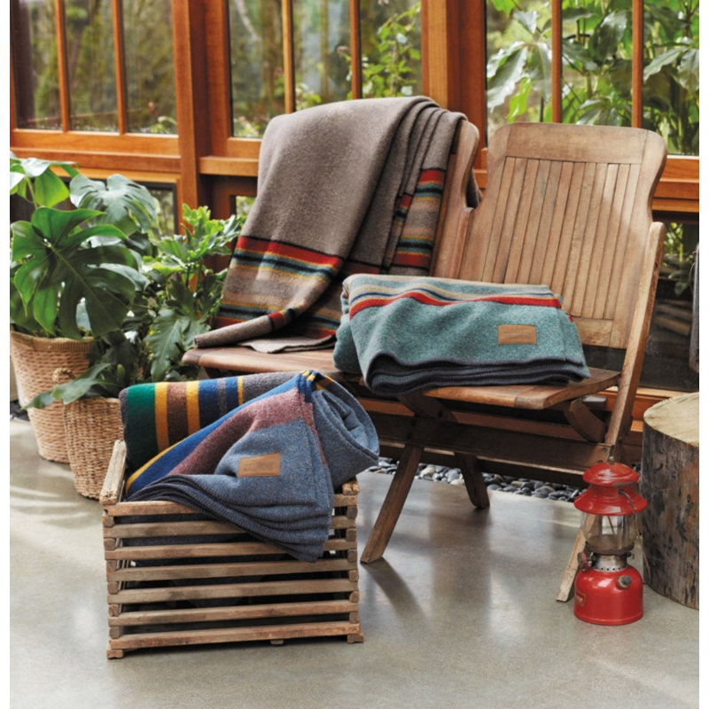 Pendleton Oxford Camp Queen, Queen