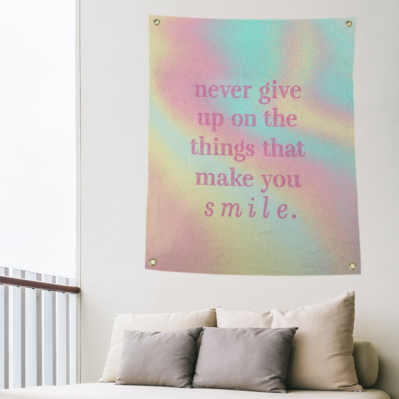 Tapisserie en polyester et citation manuscrite en polyester perseverance, H 36 po x l 26 po, Arc-en-ciel pastel