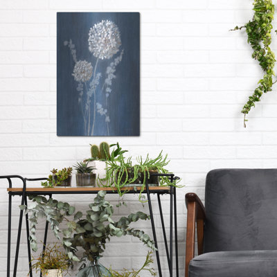 Winston Porter «Airy Blooms 1 Dark Blue» par Danhui Nai, art mural en métal