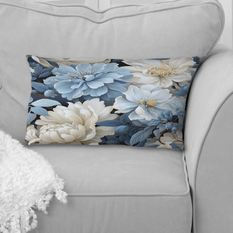 Misty Whispers Moody Patterns I - coussin à imprimé floral