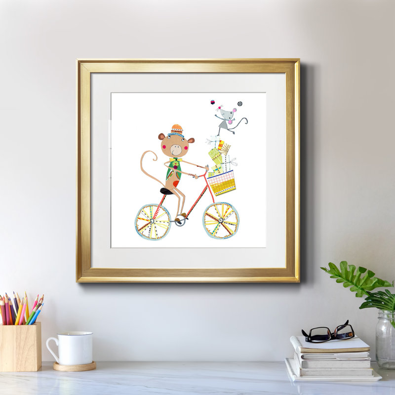 Circus Monkey - Reproduction d'art sur papier encadrée, Papier encadré doré, H 26,5 po x l 26,5 po x P 1,5 po