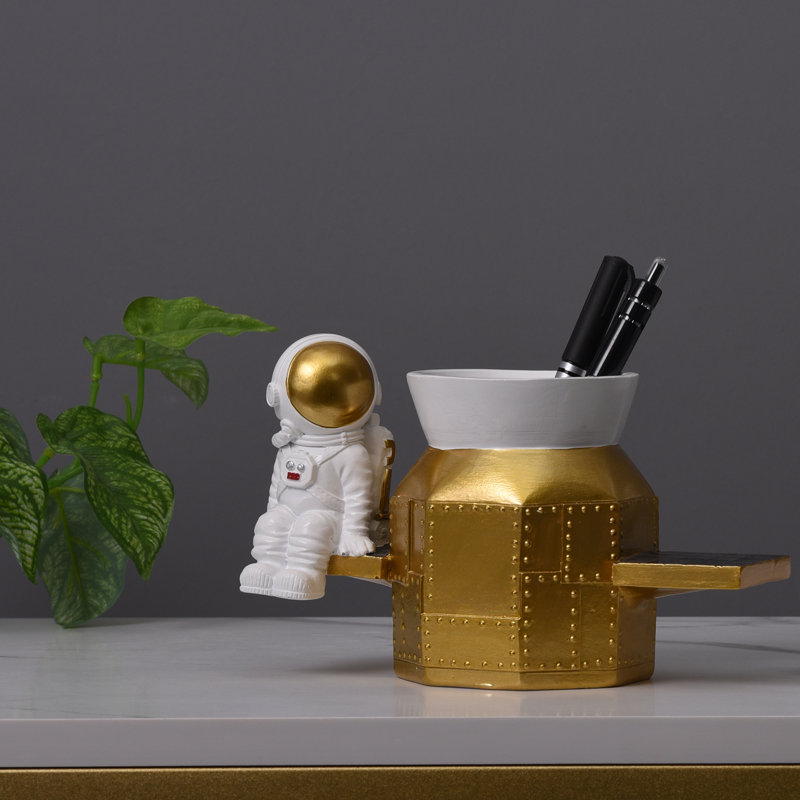 Maelly Metal Pen Holder