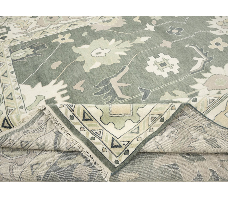 Tapis oriental Oushak Chobi Mute