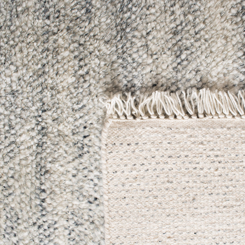 Wyly Handmade Shag Wool Light Gray Rug, Runner 2'3" x 8'