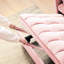 Velours 3 en 1 convertible rose avec lit escamotable et coussins de soutien pour un salon confortable