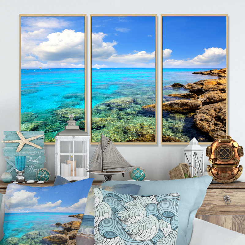 «Bright Summer Day In Sea - Sea & Shore», ensemble de 3 toiles encadrées, H 32 po x l 48 po x P 1 po, Érable encadré