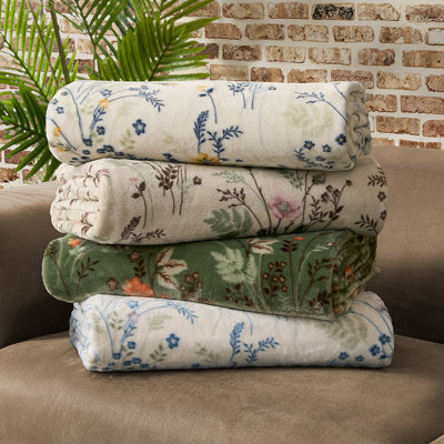 Lucky Brand Wild Flower Blankets Plush