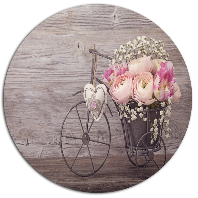 «Ranunculus Flowers in Bicycle Vase», photographie, Métal, H 23 po x l 23 po x P 1 po
