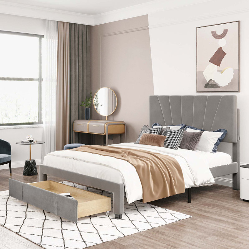 Crisfield Queen Storage Platform Bed, Gray
