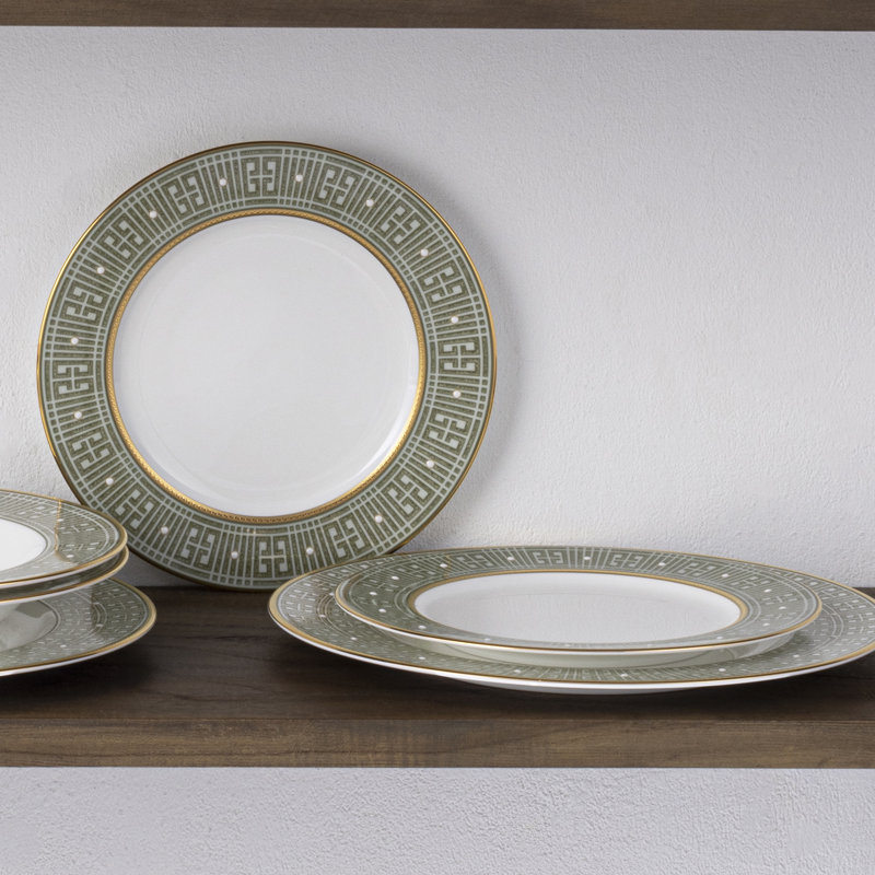 Green and Gold Porcelain 12-Piece Dinnerware Set, Service for 4